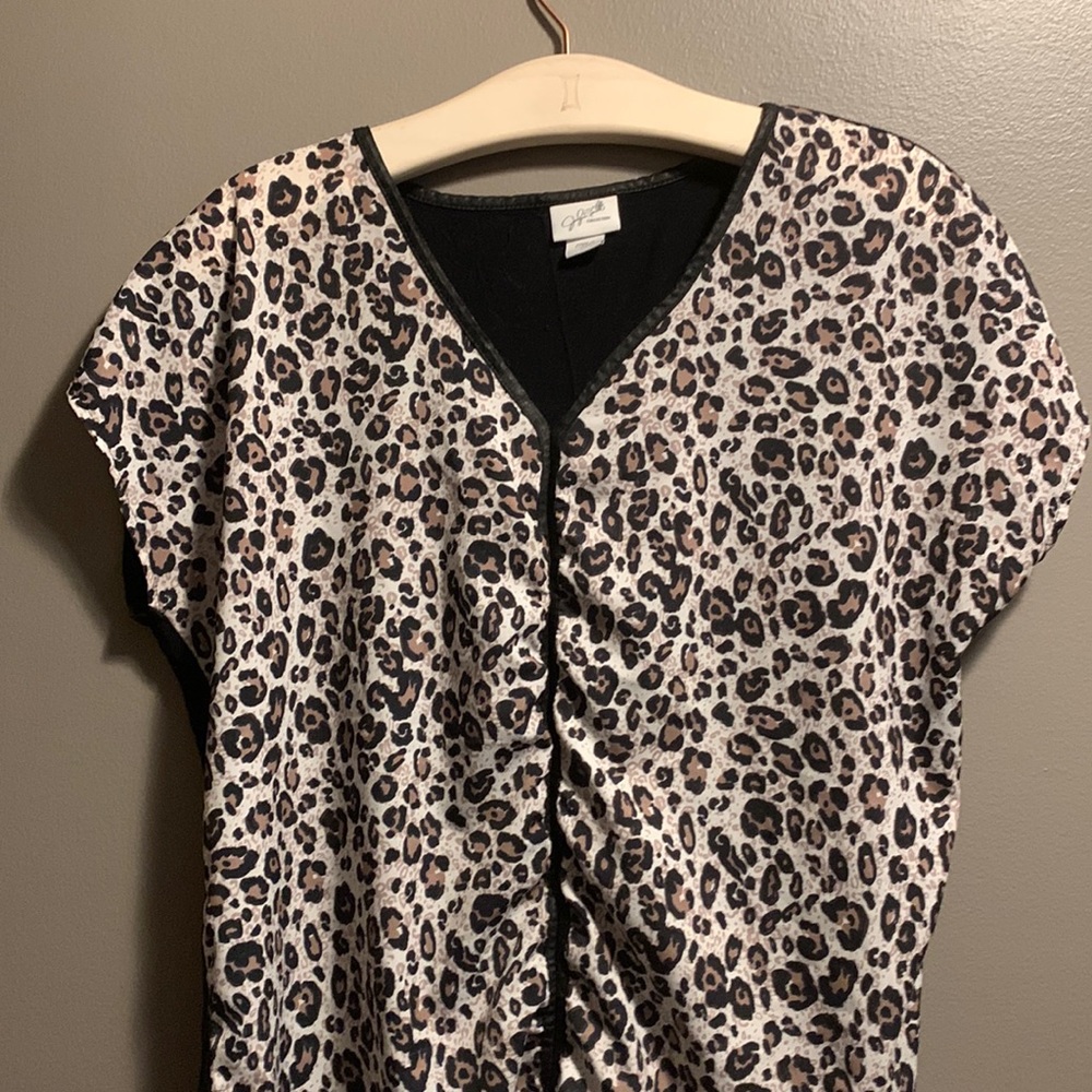 Jaclyn  Smith cheetah print blouse